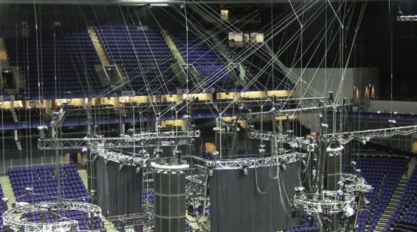 alur backstage bagaimana logistik membentuk pengalaman konser yang tidak terlupakan